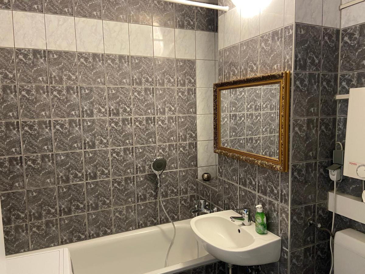 Schoene Kleine Wohnung Cottbus Esterno foto